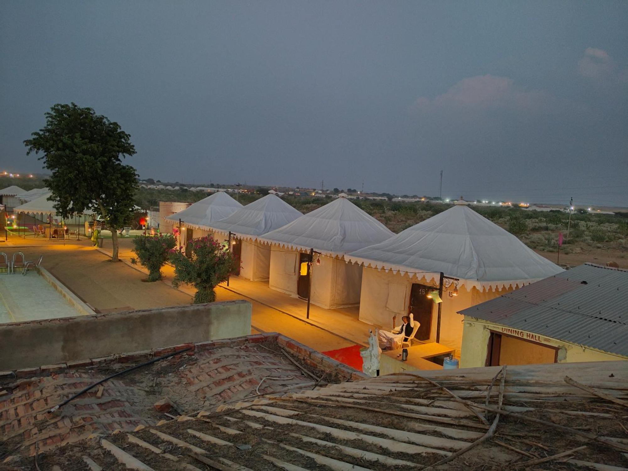 Mariyan Desert Safari Camp Sam Exterior photo